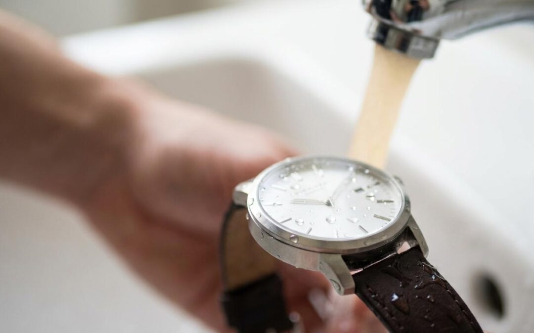 vandtæt ur betydning atm bar